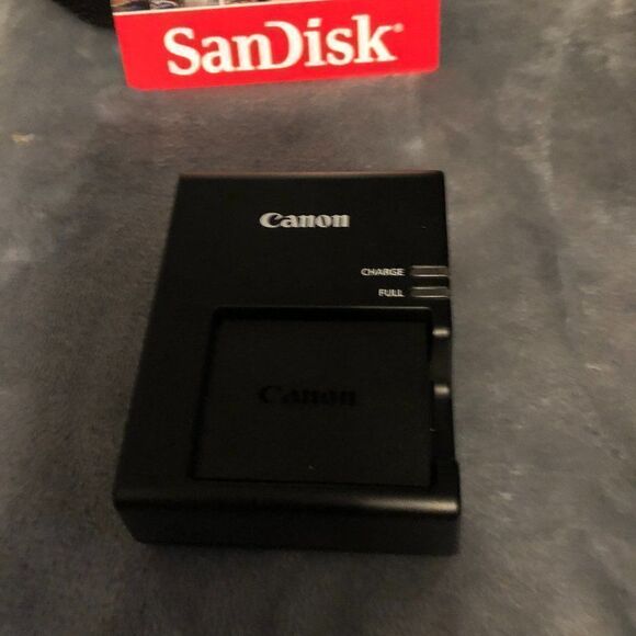 Canon EOS 3000D Rebel T100 Camera NWB.      CB - Picture 6 of 9